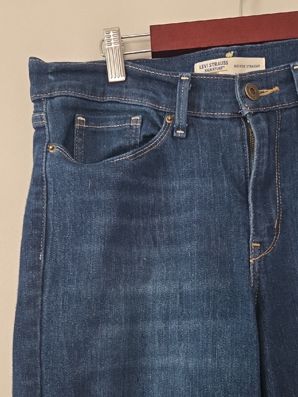 Levis Mid-rise Straight-leg Dark Wash Jeans (27/30) - Picture 2 of 7